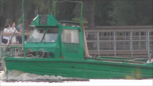 Рыболовные катера - соймы отправляются на промысел по реке Волхов в озеро Ильмень, Великий Новгород