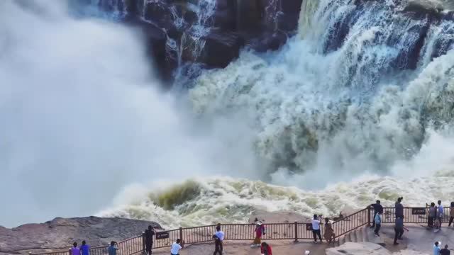 🌏Водопад Хукоу, Китай...🇨🇳