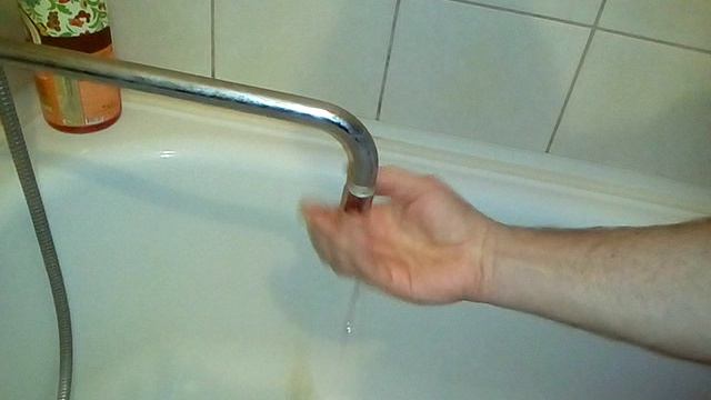 Слабый напор воды из крана!