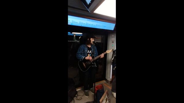 Песня "Yesterday" и другие приятности от московских уличных музыкантов. Майский "свежачок"