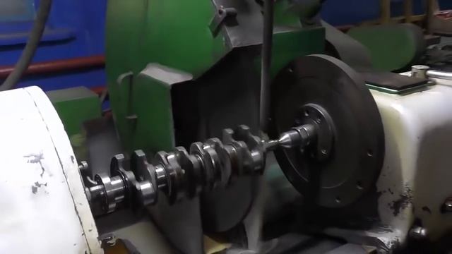 Ремонт ( шлифовка ) коленвала после неправильной установки упорных полу колец ( боковых вкладышей )