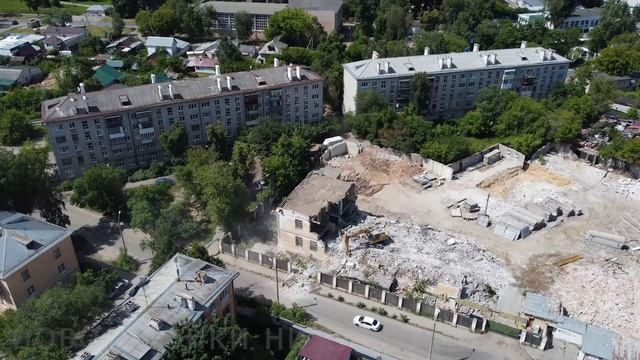 Демонтаж старых зданий на площадке под строительство ЖК "Авангард" // пер Сивашский Канавинский р-он
