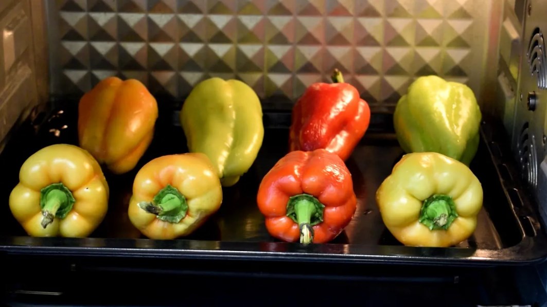 Так перец Вы еще не готовили! Супер вкусный рецепт! Все в восторге от такой закуски из перца