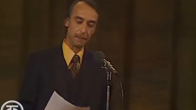 Сборник пародий и эпиграмм писателя-сатирика, ведущего Вокруг смеха Александра Иванова