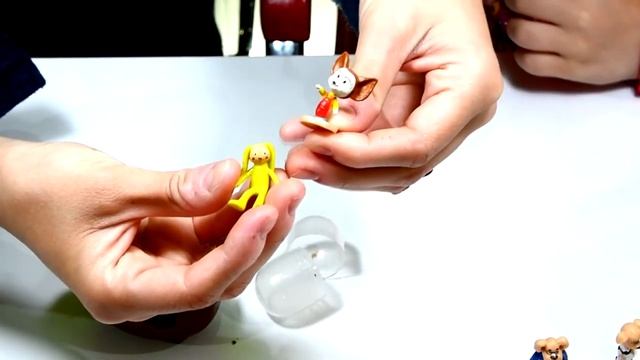 Открываем ШОКОЛАДНЫЕ яйца БАРБОСКИНЫ {Часть 1}