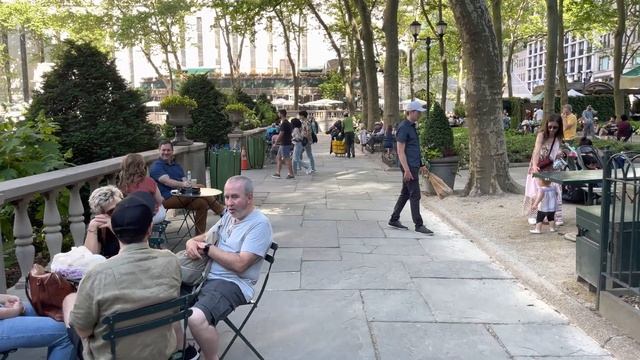 Экскурсия по Нью-Йорку - Брайант Парк США - Манхэттен - Путешествие - Прогулка