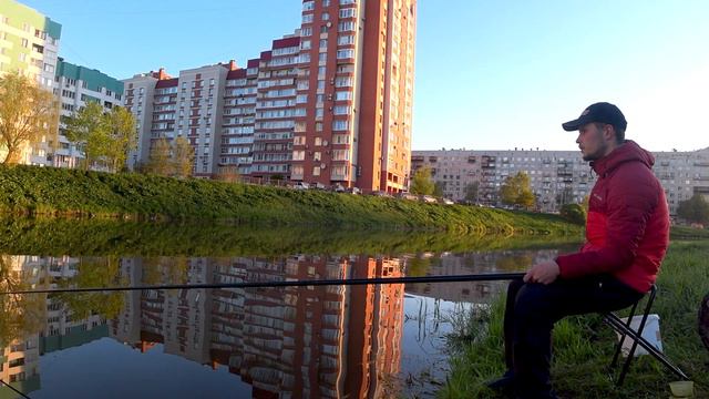 Ловля карася в городе.