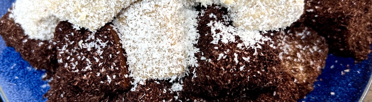 Кофейные кубики в кокосовой стружке!