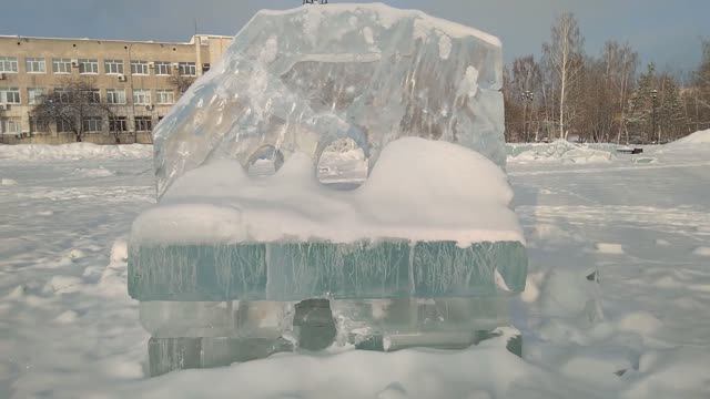 Руины ледового городка в Асбесте