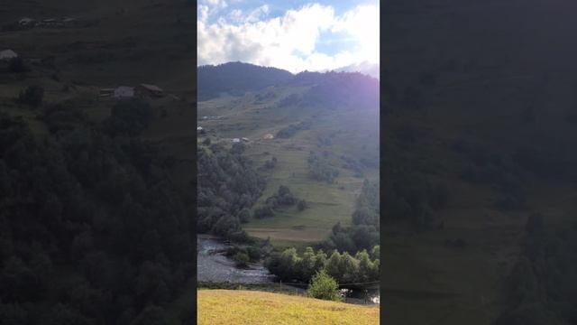 ХУПРИ ВСТРЕЧАЕТ