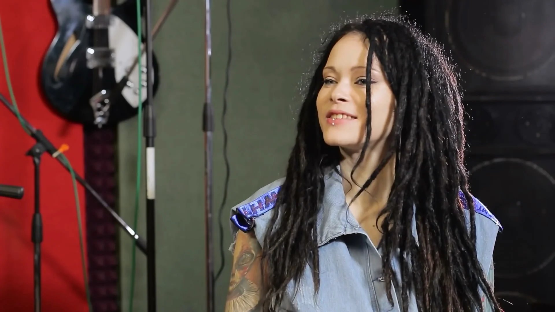 Дария Ставрович (Слот, Нуки) про искренность, детство, творчество