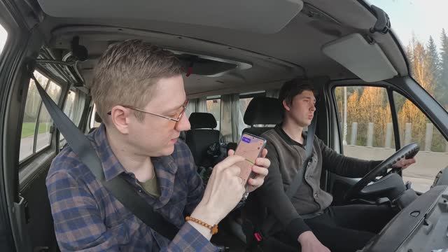 Шумный подкаст в машине. Обсуждаем возможность добраться на машине от Санкт-Петербурга до Пхеньяна