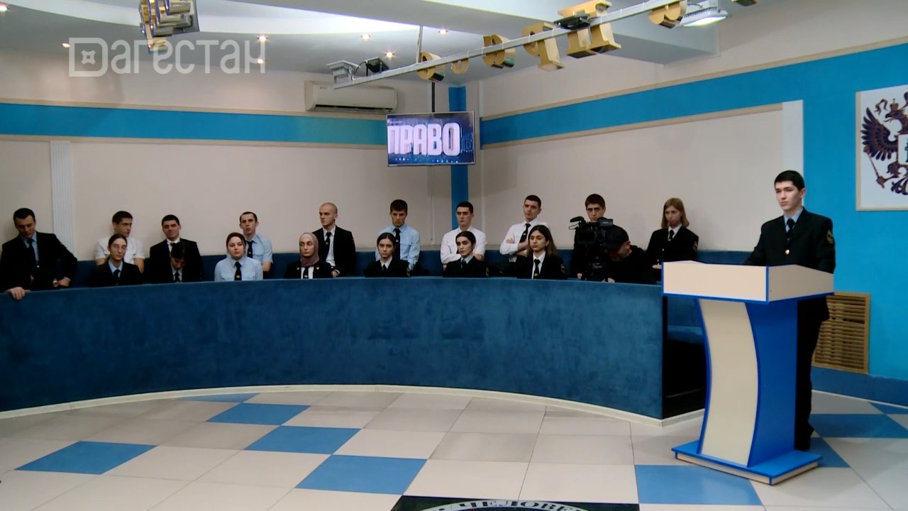 Человек и право.  Участковый народный полицейский