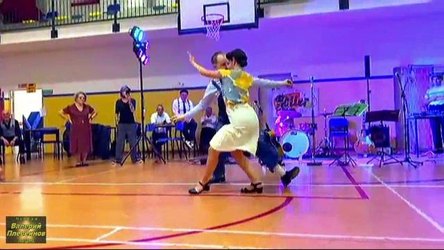 Потанцуем! The_Brian_Setzer_Orchestra_-_Lets_Live_It_Up