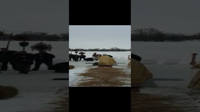 На Крещение освятили прорубь, будем купаться