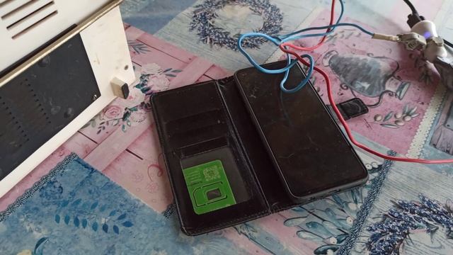 Клуб весёлых и находчивых!)) Зарядное устройство для телефона из того что было ? Инесса и Тимур.