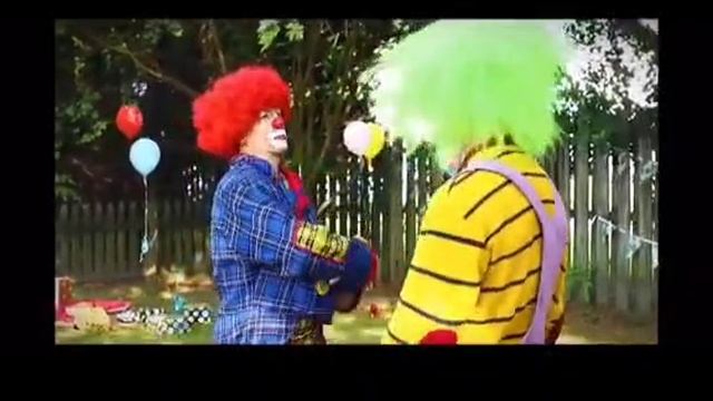 Хватит с--ться,не будьте клоунами?