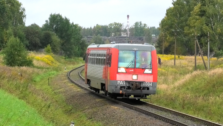 РА1-0004 сообщением Торжок — Ржев-Балтийский прибывает на станцию Мелихово