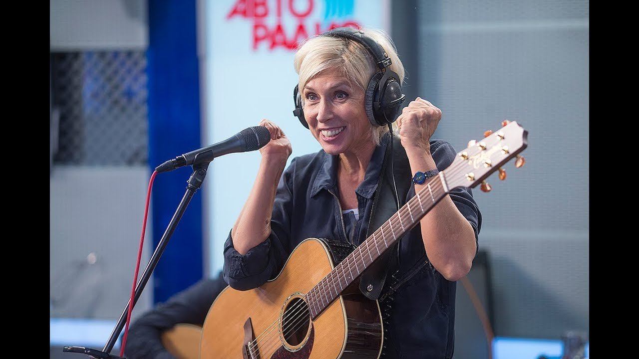 Алена Свиридова  - Пока (LIVE @ Авторадио)