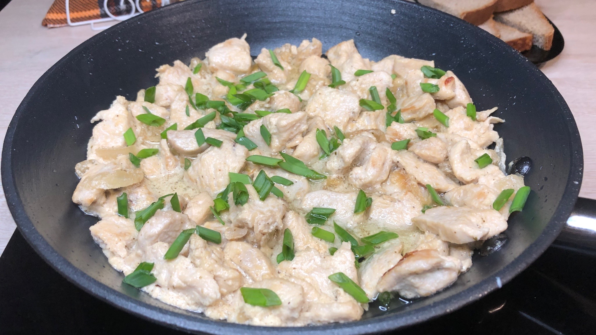 Куриное филе в сметане | курица рецепты | рецепты просто.mp4