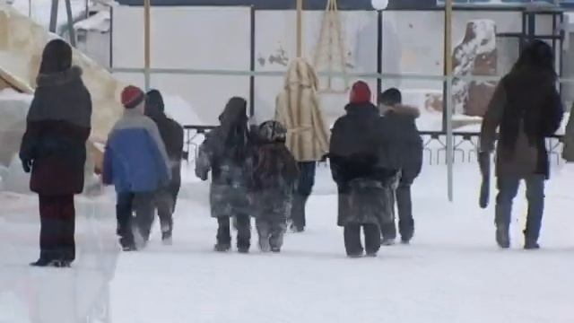 Зарисовка "Весёлая минутка". Ледовый городок в Тарко-Сале 15 лет назад. ТРК "Луч"