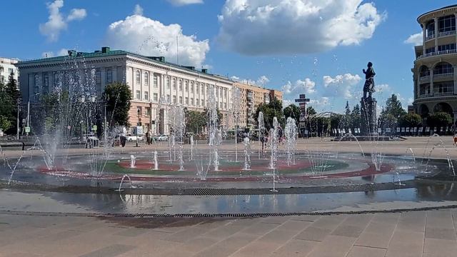 Курск. Лето. Театральная площадь