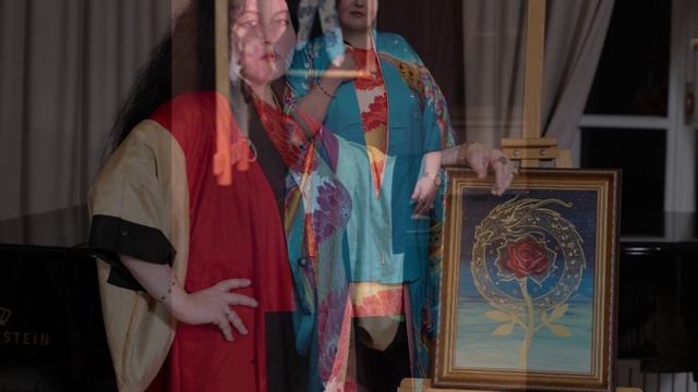 "ГОД ДРАКОНА"... (Фото Тамары Антипиной (М) и Школы моделей Анны Комкиной), музыка Натали Мансер)