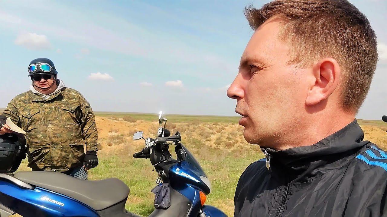 Мото-путешествие до Николаевки.Военный аэродром.Противотанковые рвы.Степные бугры.Астраханская степь