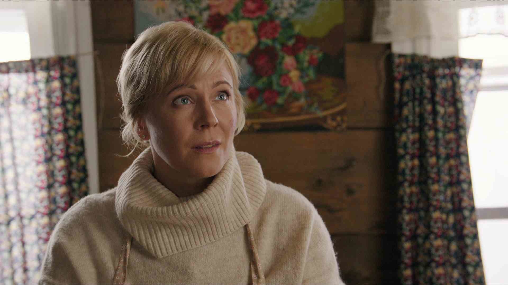 СМОТРИМ! КИНО ПО ВЫХОДНЫМ "Без вины виноватая" - В ВОСКРЕСЕНЬЕ В 12:50 на канале РОССИЯ 1 // АНОНС