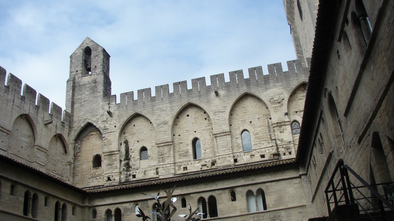 2014. Лазурный Берег. 8 серия. Авиньйон.