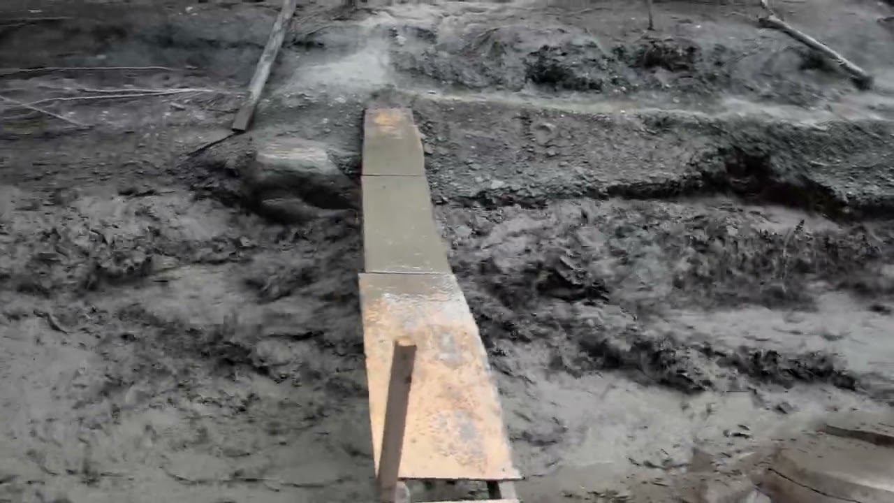 Мостик через реку к Датунскому храму