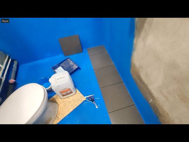 Гидроизоляция пола ванной, укладка напольной плитки. Ремонт в хрущевке.