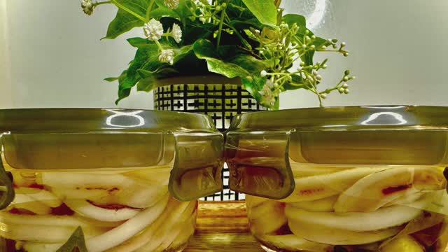 Отличная закуска из кальмаров- и на бутерброды, и в салаты!