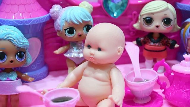 Пупсики Катя обиделась на Макса Макс сделал Кате сюрприз Мультик