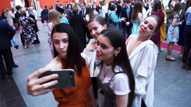 Торжественная церемония вручения дипломов с отличием 2019.mp4