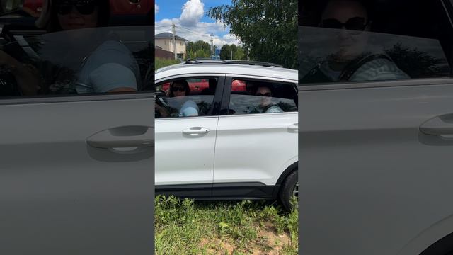 ЖЕЛТЕЮТ ЗАВЯЗИ ОГУРЦОВ